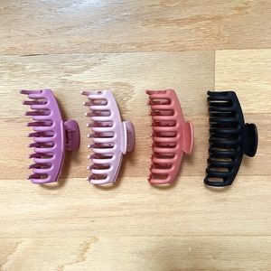 4 large hair claw clips